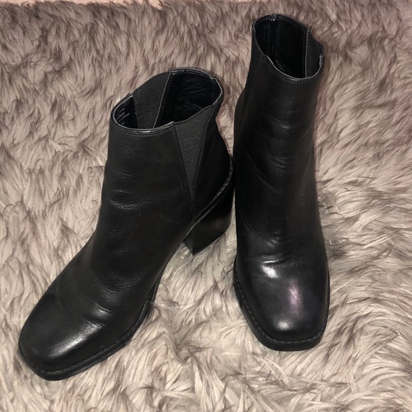 Heel Booties - Picture 2 of 2